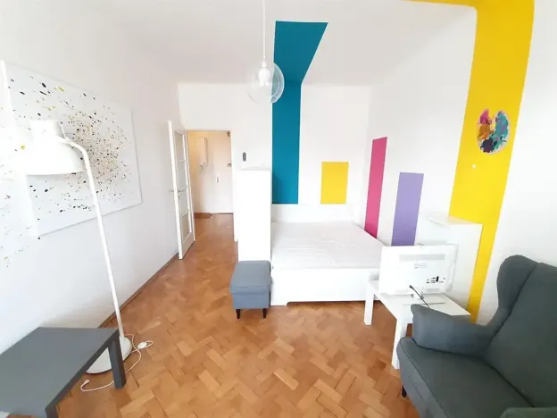 Pronájem bytu 1+1, Praha - Holešovice, Bubenská, 34 m2