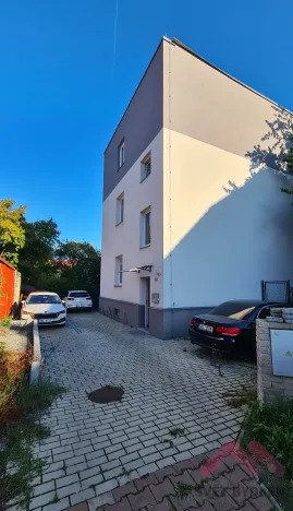 Pronájem bytu 2+kk, Praha - Kyje, Stružky, 45 m2