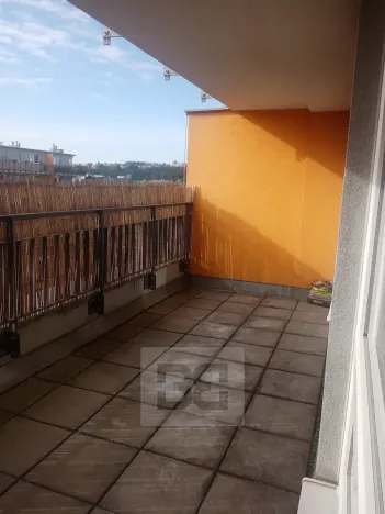 Pronájem bytu 1+kk, Praha - Vysočany, Pod Harfou, 36 m2