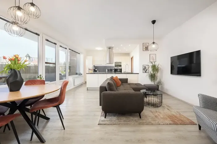 Pronájem bytu 3+kk, Brno, U Leskavy, 100 m2