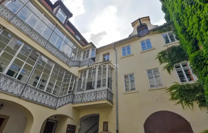 Pronájem bytu 2+1, Praha - Malá Strana, Sněmovní, 85 m2