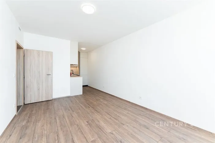 Pronájem bytu 2+kk, Praha, Arnošta Staňka, 47 m2