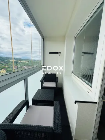 Prodej bytu 3+1, Říčany, Komenského náměstí, 64 m2