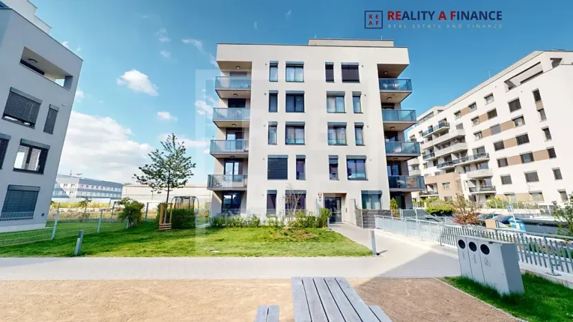 Prodej bytu 3+kk, Praha - Hloubětín, Waltariho, 80 m2