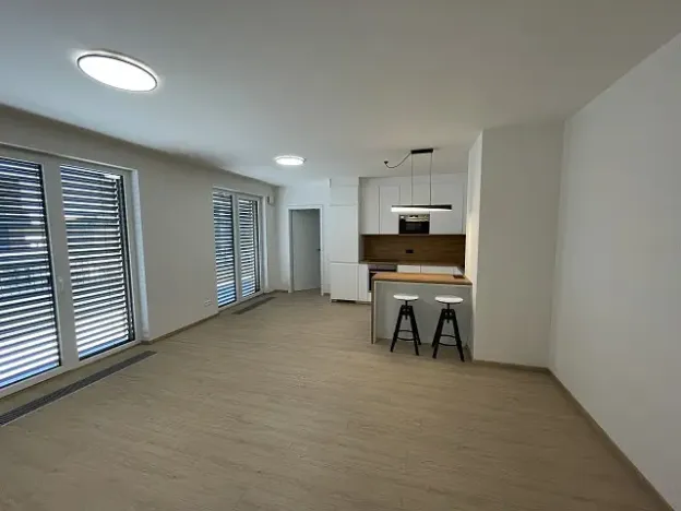 Pronájem bytu 3+kk, Praha - Řeporyje, Haenkeho, 80 m2