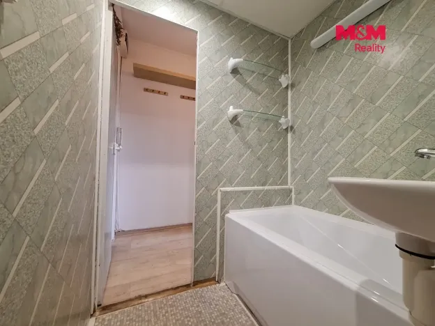 Pronájem bytu 1+1, Chomutov, 17. listopadu, 36 m2