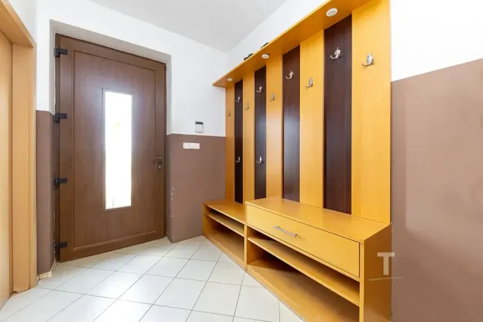 Prodej rodinného domu, Lechovice, 280 m2