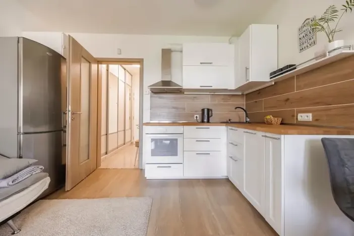 Prodej bytu 1+kk, Praha - Horní Měcholupy, Mantovská, 40 m2