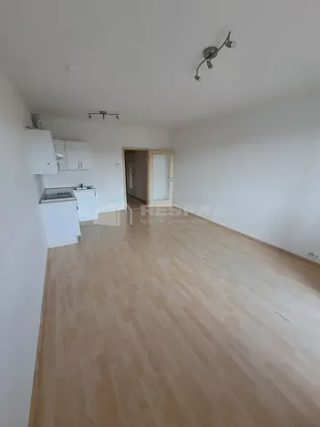 Pronájem bytu 1+kk, Praha - Hostivař, Athénská, 36 m2