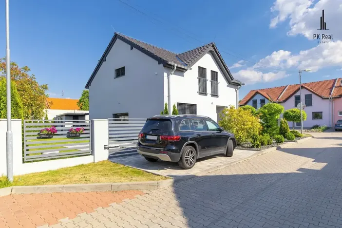 Prodej rodinného domu, Holasice, Čtvrtě, 136 m2