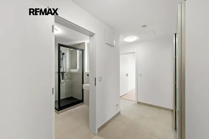 Pronájem bytu 2+kk, Praha - Strašnice, Strančická, 48 m2