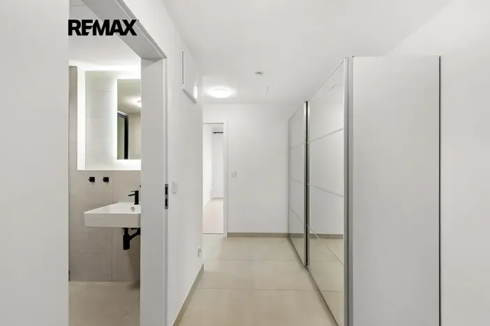 Pronájem bytu 2+kk, Praha - Strašnice, Strančická, 48 m2
