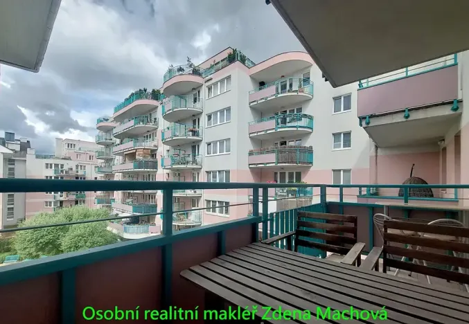 Pronájem bytu 2+kk, Praha - Strašnice, Gutova, 55 m2
