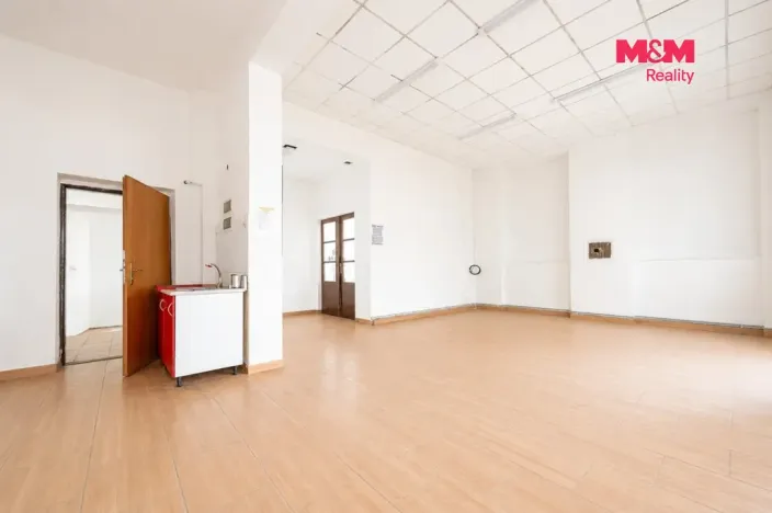 Prodej obchodního prostoru, Přerov - Přerov VI-Újezdec, Hlavní, 220 m2