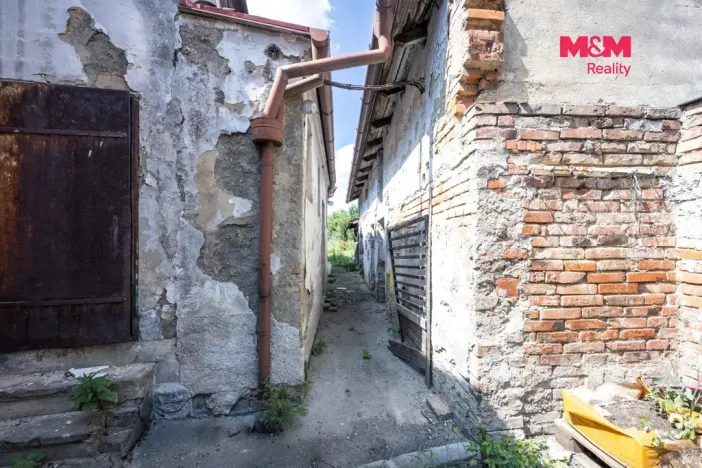 Prodej obchodního prostoru, Přerov - Přerov VI-Újezdec, Hlavní, 220 m2