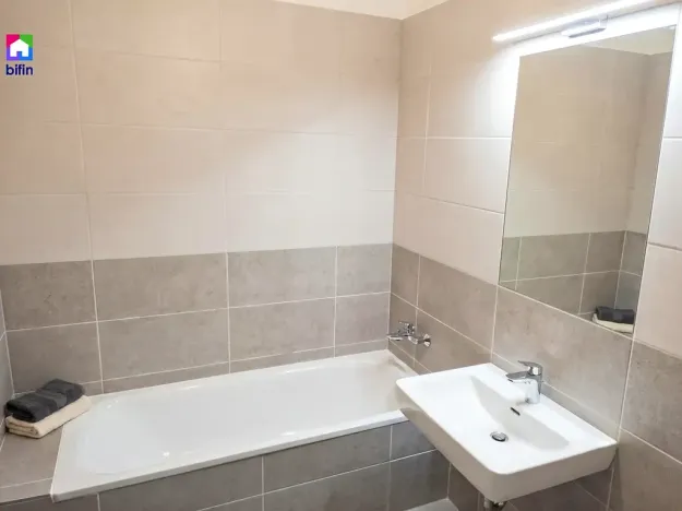 Prodej bytu 2+kk, Praha - Hloubětín, Poděbradská, 58 m2