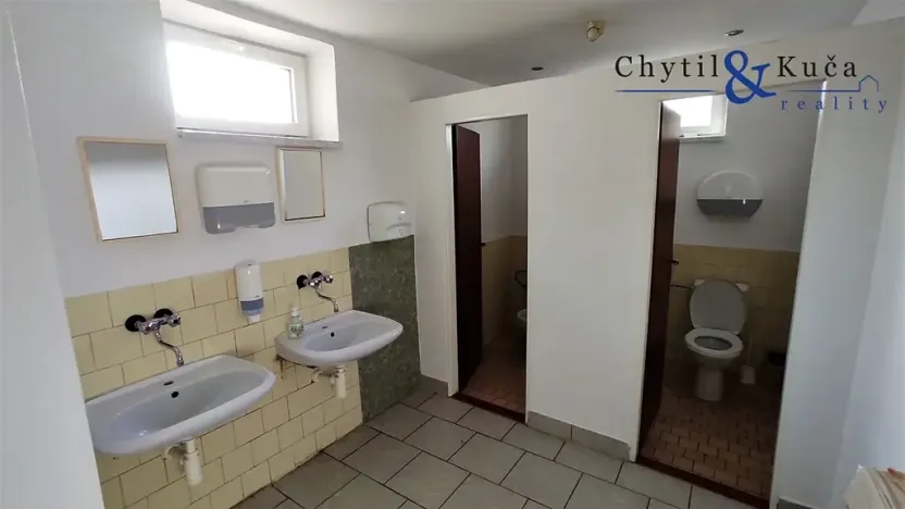 Pronájem restaurace, Stará Ves, 220 m2