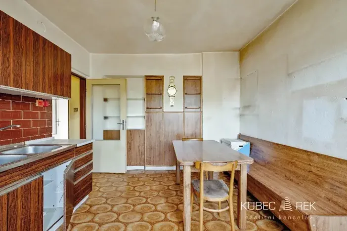 Prodej obchodního prostoru, Tábor, Jihlavská, 330 m2