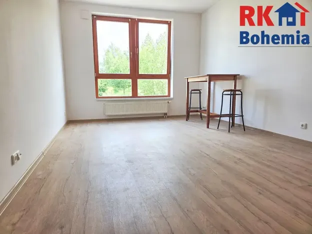 Pronájem bytu 1+kk, Praha - Kunratice, Pod Haltýřem, 30 m2