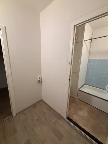 Pronájem bytu 2+kk, Liberec, Sametová, 42 m2
