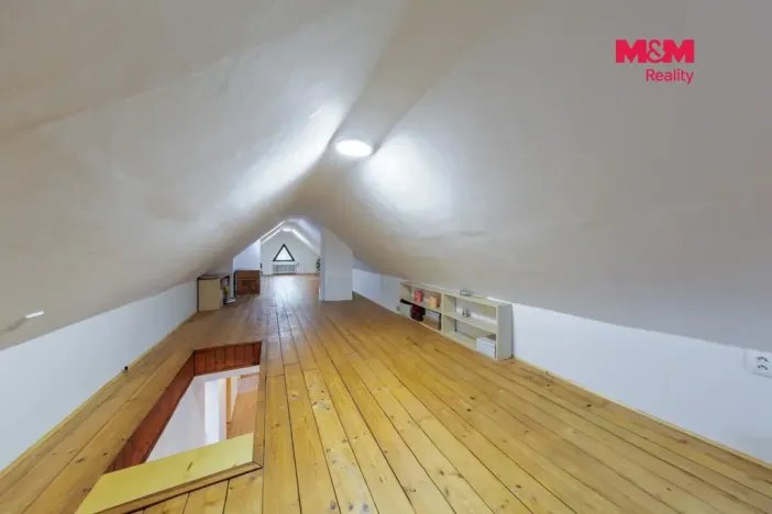 Prodej činžovního domu, Karlovy Vary - Dvory, V Lučinách, 330 m2