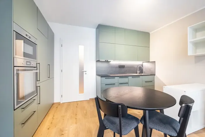 Prodej bytu 1+kk, Praha, Milánská, 31 m2