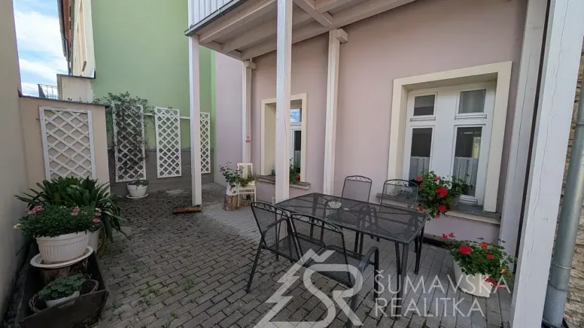 Prodej bytu 1+1, Kašperské Hory, Náměstí, 86 m2