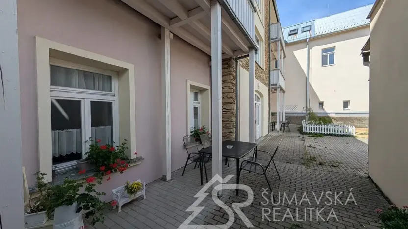 Prodej bytu 1+1, Kašperské Hory, Náměstí, 86 m2