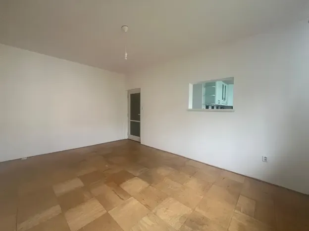 Prodej bytu 2+1, Praha, K lučinám, 54 m2