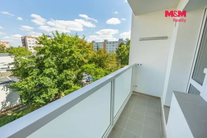 Prodej bytu 2+1, Kladno - Kročehlavy, Obránců míru, 53 m2