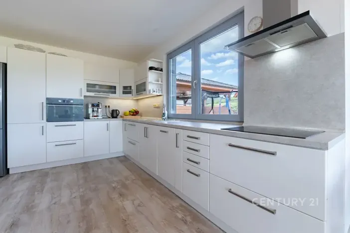 Pronájem rodinného domu, Lužice, 104 m2