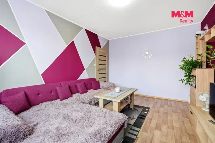 Prodej bytu 2+1, Klášterec nad Ohří - Miřetice u Klášterce nad Ohří, Lesní, 50 m2