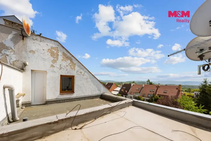 Prodej rodinného domu, Chlumec, Chlumecká, 260 m2