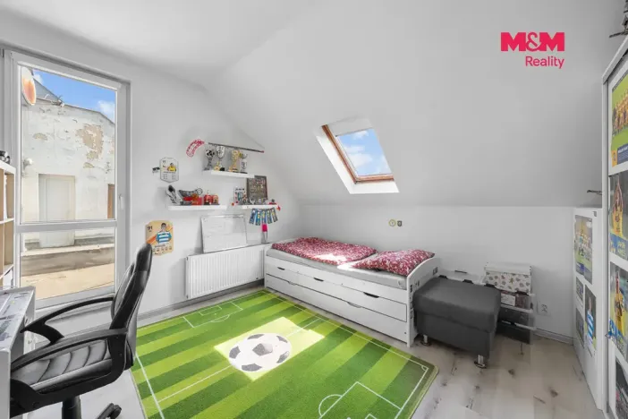 Prodej rodinného domu, Chlumec, Chlumecká, 260 m2