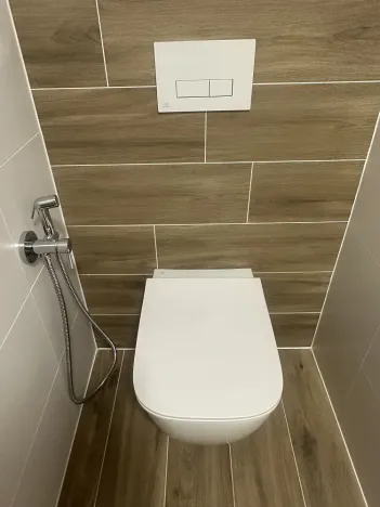 Pronájem bytu 1+kk, Jablonec nad Nisou, Za Jízdárnou, 42 m2
