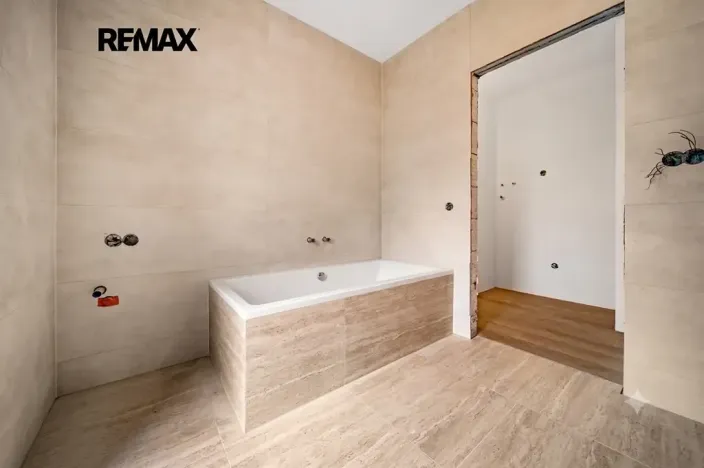 Prodej bytu 3+kk, Moravany, Květná, 108 m2