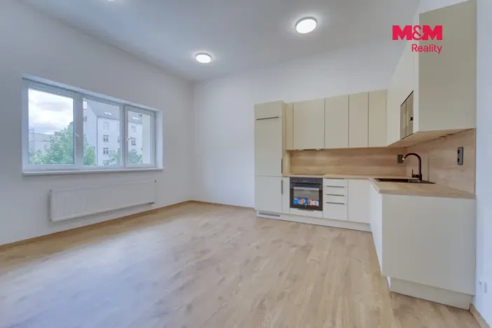 Pronájem bytu 2+kk, Plzeň - Jižní Předměstí, Kardinála Berana, 60 m2