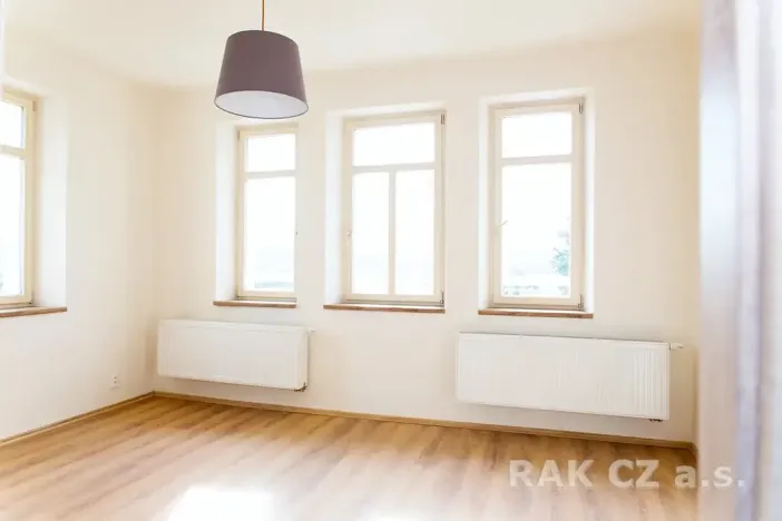 Prodej činžovního domu, Praha - Radotín, Prvomájová, 338 m2