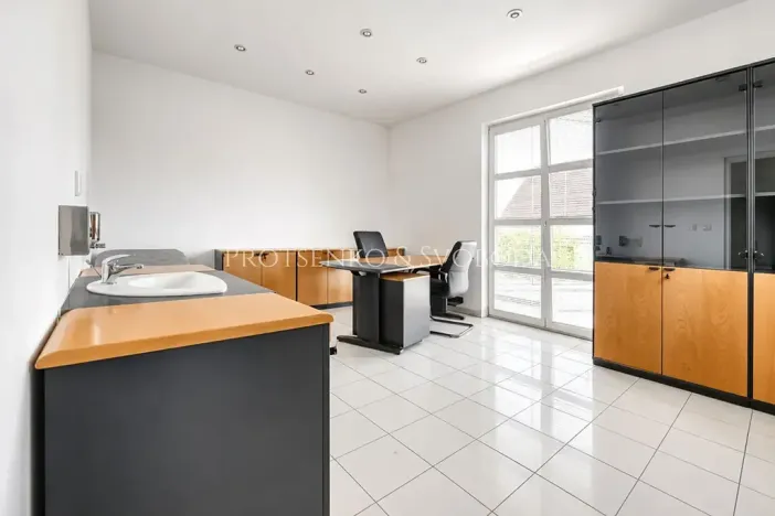 Prodej činžovního domu, Křižanov, Benešovo náměstí, 530 m2