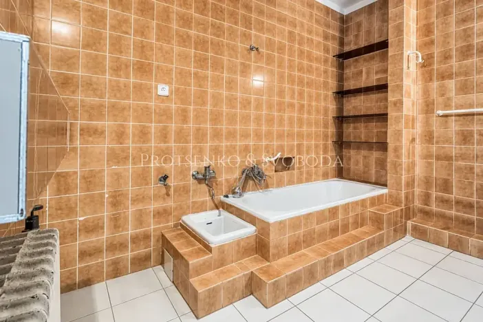 Prodej činžovního domu, Křižanov, Benešovo náměstí, 530 m2