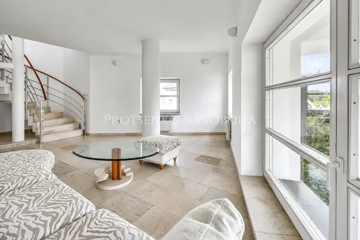Prodej ordinace, Křižanov, Benešovo náměstí, 530 m2