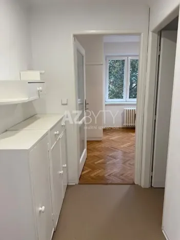 Pronájem bytu 2+1, Praha - Podolí, Pravá, 68 m2