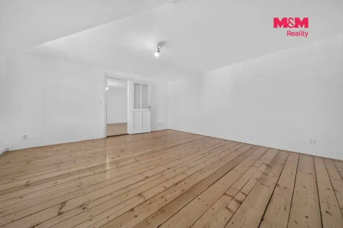 Pronájem rodinného domu, Jindřichův Hradec - Jindřichův Hradec III, U Nemocnice, 164 m2