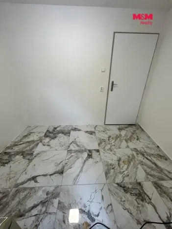 Pronájem bytu 1+1, Krčmaň, Náves, 37 m2