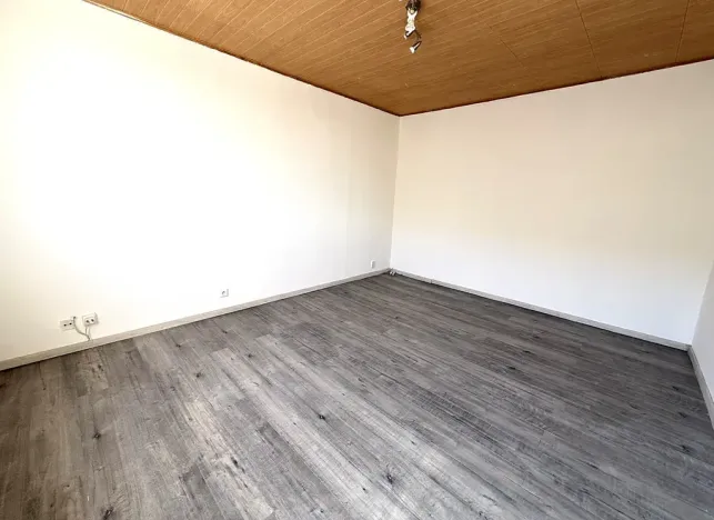 Pronájem bytu 2+1, Hrušovany u Brna, Sídliště, 58 m2