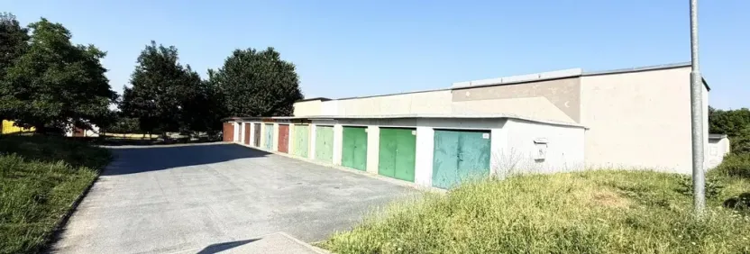 Pronájem bytu 2+1, Hrušovany u Brna, Sídliště, 58 m2