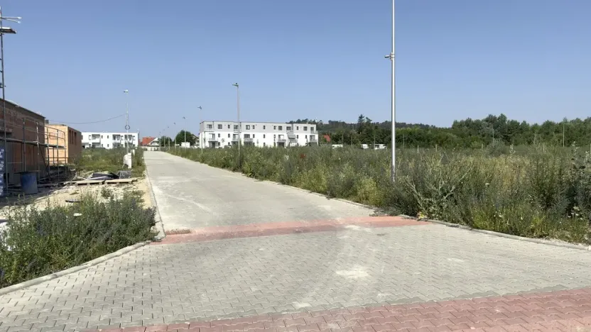 Prodej pozemku, Mikulov, Slovácké brigády, 721 m2