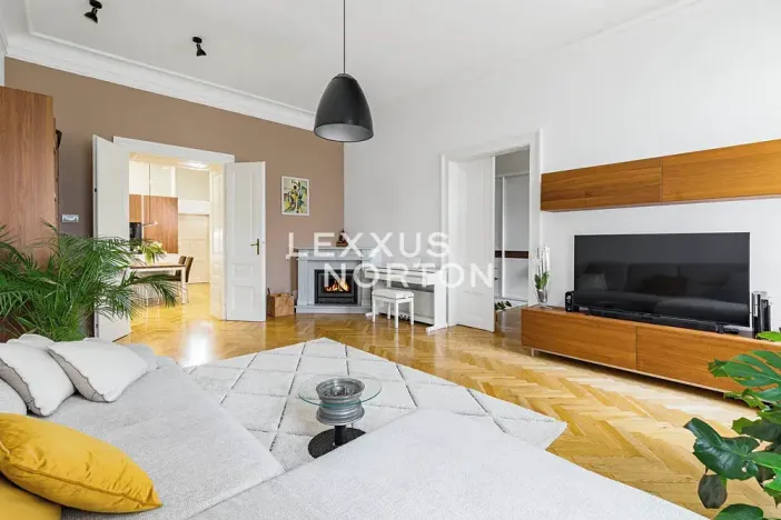 Prodej bytu 3+1, Praha - Nové Město, Soukenická, 96 m2