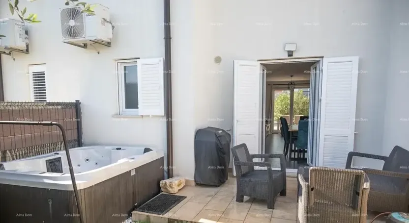 Prodej rodinného domu, Novigrad, Chorvatsko, 84 m2