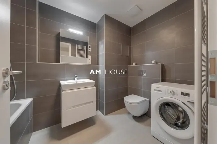 Pronájem bytu 1+kk, Praha - Strašnice, Zvěřinova, 37 m2